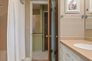 4759 Crest Ct, Waukegan, IL 60087 - Photo 16
