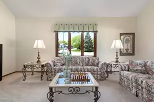 4759 Crest Ct, Waukegan, IL 60087 - Photo 4