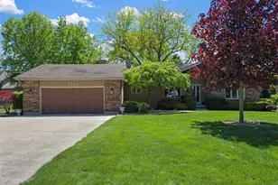 4759 Crest Ct, Waukegan, IL 60087 - Photo 1