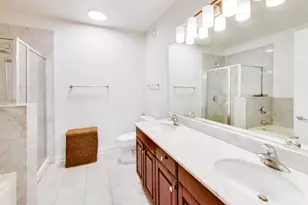 201 N Westshore Dr, Chicago, IL 60601 - Photo 22