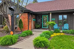 3300 Overland Pass, Northbrook, IL 60062 - Photo 2