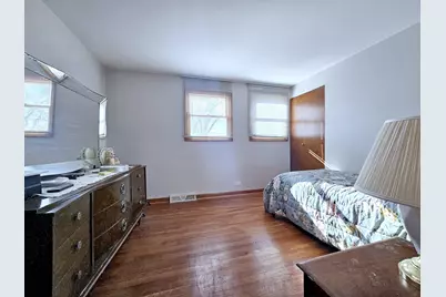 357 N Pioneer Drive, Addison, IL 60101 - Photo 12