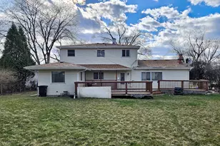 357 N Pioneer Dr, Addison, IL 60101 - Photo 20