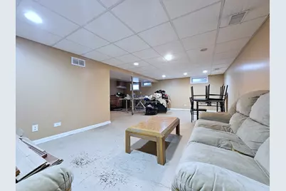 357 N Pioneer Drive, Addison, IL 60101 - Photo 16