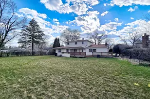 357 N Pioneer Dr, Addison, IL 60101 - Photo 26