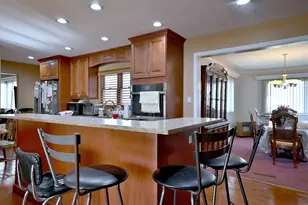 357 N Pioneer Dr, Addison, IL 60101 - Photo 8