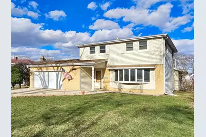 357 N Pioneer Drive, Addison, IL 60101 - Photo 2