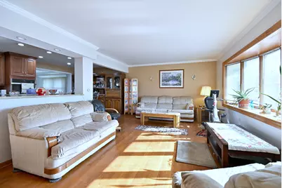 357 N Pioneer Drive, Addison, IL 60101 - Photo 4