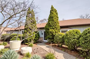 763 N Franklin Ave, Palatine, IL 60067 - Photo 2