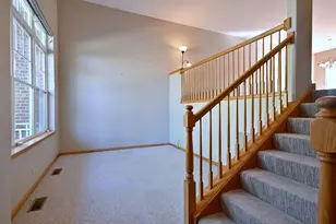 6069 River Bend Dr, Lisle, IL 60532 - Photo 4