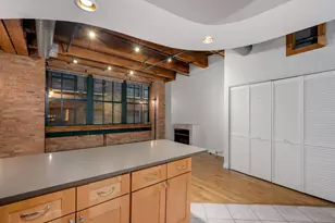 732 S Financial Pl, Chicago, IL 60605 - Photo 6