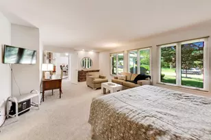611 W Whiting Ln, Arlington Heights, IL 60004 - Photo 16