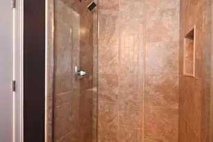 1812 Warwick Ln, Schaumburg, IL 60193 - Photo 24