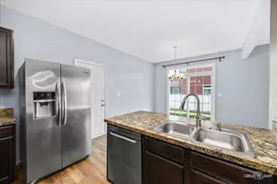 3618 Hyde Park Ct, Elgin, IL 60124 - Photo 10