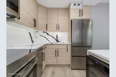 3550 N Lake Shore Drive #2224, Chicago, IL 60657 - Photo 16