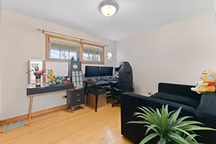 16W604 Crest Ave, Bensenville, IL 60106 - Photo 10