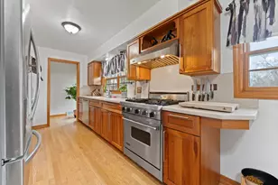 16W604 Crest Ave, Bensenville, IL 60106 - Photo 8