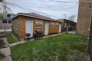 8215 S Eberhart Ave, Chicago, IL 60619 - Photo 6