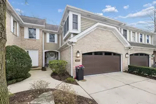11133 Indian Woods Dr, Indian Head Park, IL 60525 - Photo 2