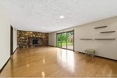 36W345 Barton Drive, Saint Charles, IL 60175 - Photo 12