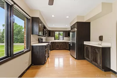 36W345 Barton Drive, Saint Charles, IL 60175 - Photo 10