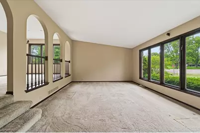36W345 Barton Drive, Saint Charles, IL 60175 - Photo 6