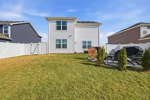 117 Fieldcrest Ave, Hampshire, IL 60140 - Photo 38