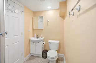 541 Shakespeare Dr, Grayslake, IL 60030 - Photo 22