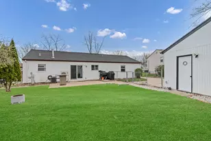 1320 Elm Dr, Schaumburg, IL 60194 - Photo 24