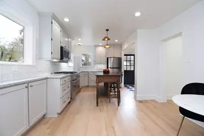 818 N Euclid Avenue, Oak Park, IL 60302 - Photo 18