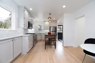 818 N Euclid Ave, Oak Park, IL 60302 - Photo 18
