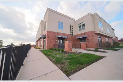 4935 Utica Ridge Road #220, Davenport, IA 52807 - Photo 2
