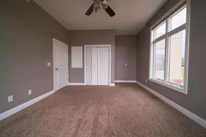 4935 Utica Ridge Road #220, Davenport, IA 52807 - Photo 26