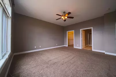4935 Utica Ridge Road #220, Davenport, IA 52807 - Photo 14