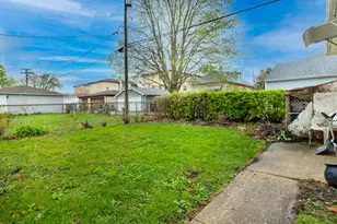 2301 N 74th Ct, Elmwood Park, IL 60707 - Photo 10