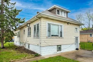 2301 N 74th Ct, Elmwood Park, IL 60707 - Photo 6