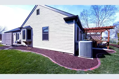 2902 Greystone Place, Champaign, IL 61822 - Photo 4