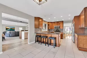 30949 N Leesley Ct, Libertyville, IL 60048 - Photo 8
