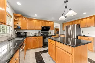 5101 Stonebridge Dr, Champaign, IL 61822 - Photo 14