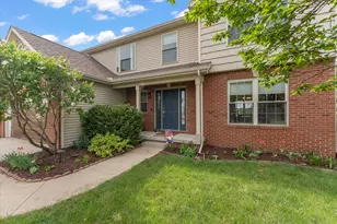 5101 Stonebridge Dr, Champaign, IL 61822 - Photo 4