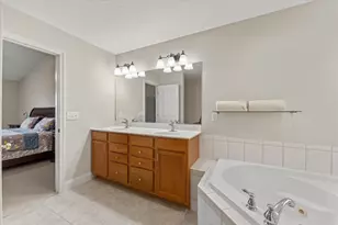 5101 Stonebridge Dr, Champaign, IL 61822 - Photo 36