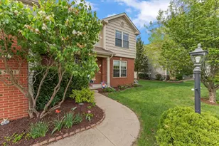 5101 Stonebridge Dr, Champaign, IL 61822 - Photo 2