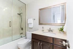 345 W Fullerton Pkwy, Chicago, IL 60614 - Photo 16