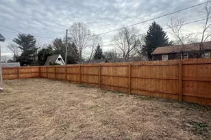 312 E 11th St, Georgetown, IL 61846 - Photo 20