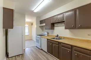 3100 Roberts Dr, Woodridge, IL 60517 - Photo 14