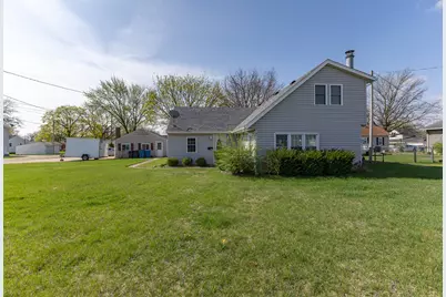 507 11th Place, Camanche, IA 52730 - Photo 1
