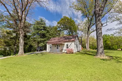 1140 Race Track Road, Centralia, IL 62801 - Photo 1