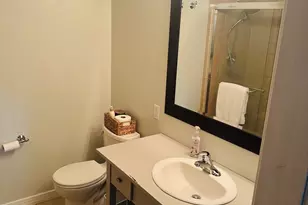 [Address not provided], Glen Ellyn, IL 60137 - Photo 8