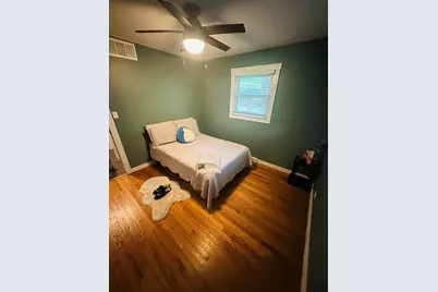 [Address not provided], Glen Ellyn, IL 60137 - Photo 2