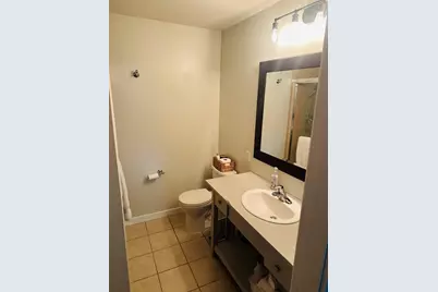 [Address not provided], Glen Ellyn, IL 60137 - Photo 4